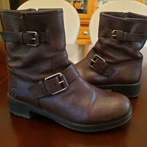 SOLD!!TORY BURCH LEATHER ANKLE  BOOTS